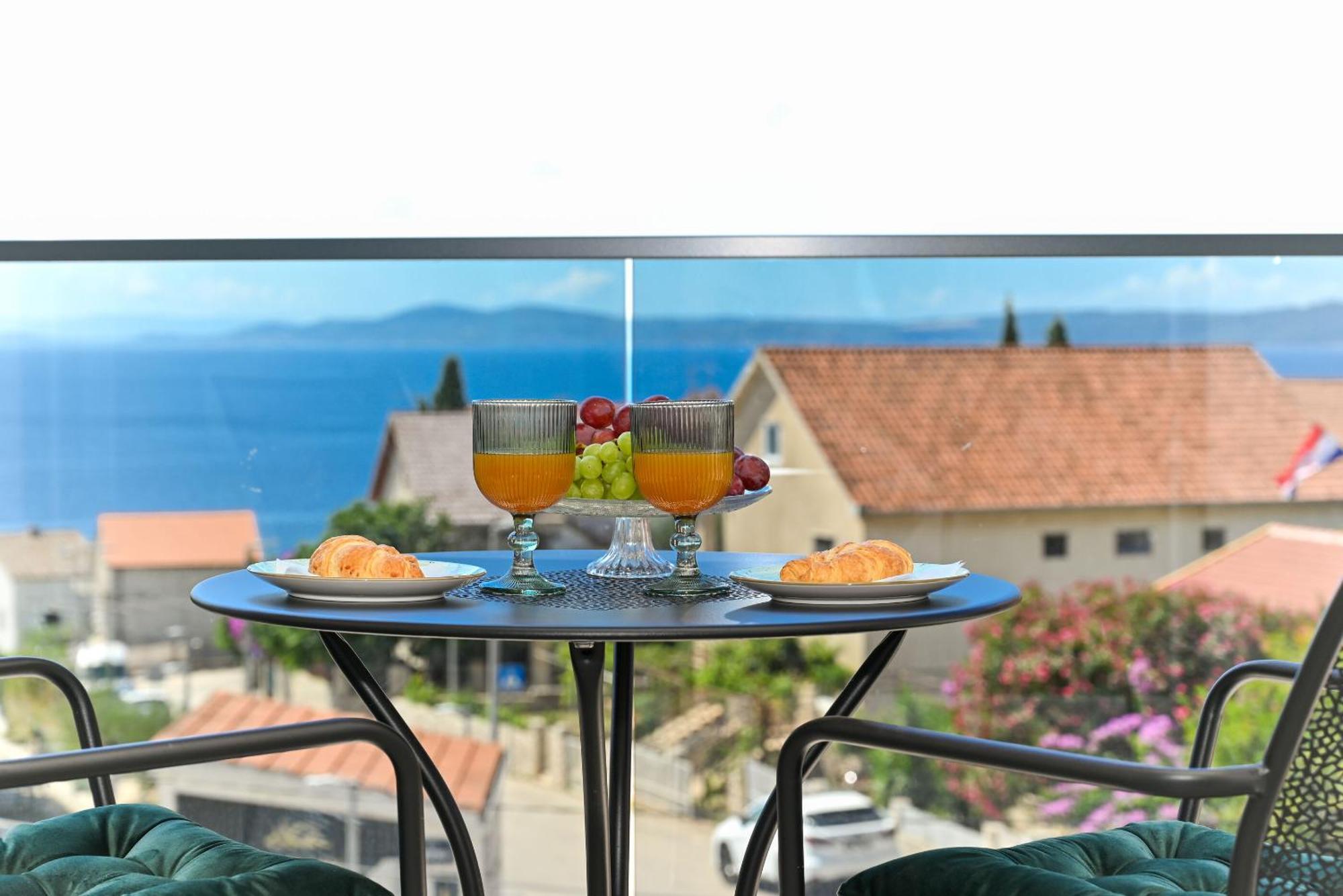 Apartments Diva Trogir Bagian luar foto