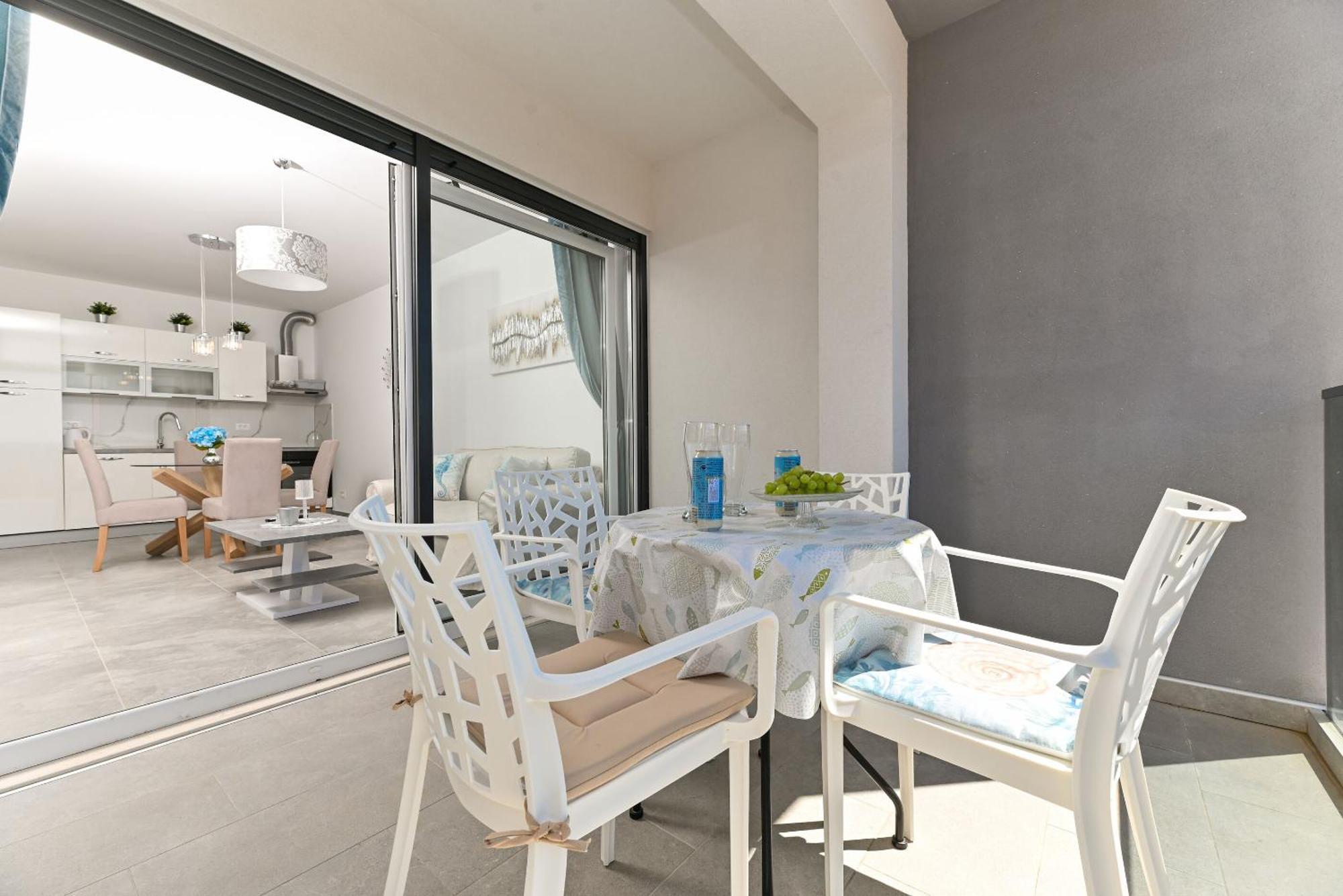 Apartments Diva Trogir Bagian luar foto